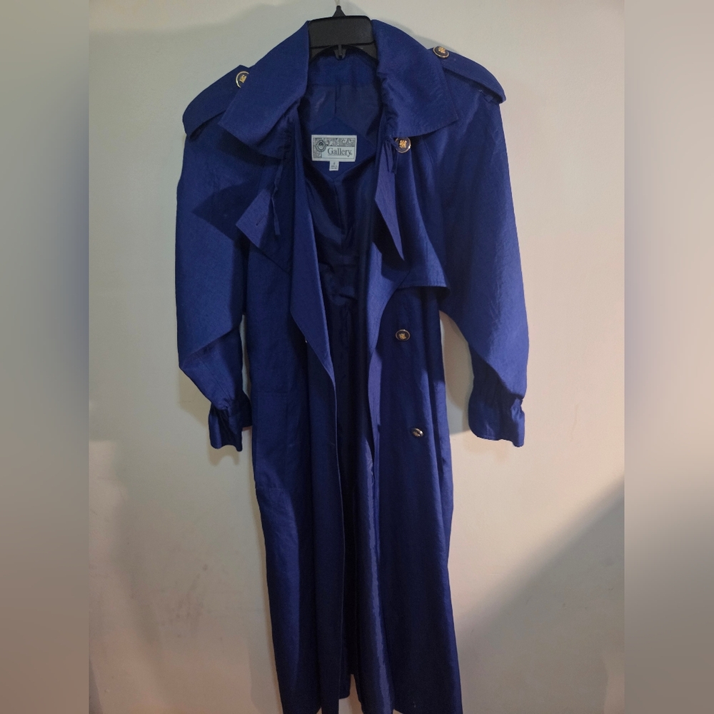 Gallery Navy Attire with Gold Accents